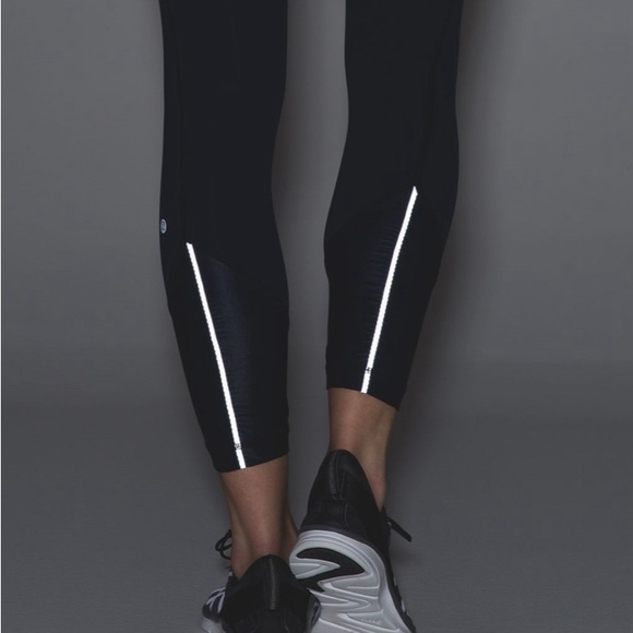 Lululemon Pace Queen Tight *Full-On Luxtreme Navy reflective 4 - Picture 3 of 8
